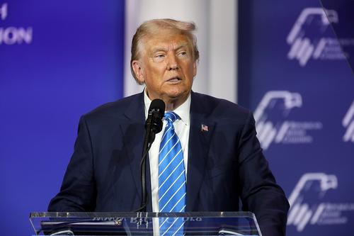 Трамп: среди пассажиров упавшего самолета была «российская группа очень талантливых людей» Трамп: среди пассажиров упавшего самолета была «российская группа очень талантливых людей»