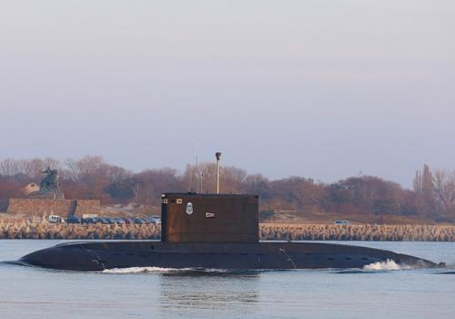 Российские субмарины «Дмитров» и «Можайск» вышли в открытое море Российские субмарины «Дмитров» и «Можайск» вышли в открытое море