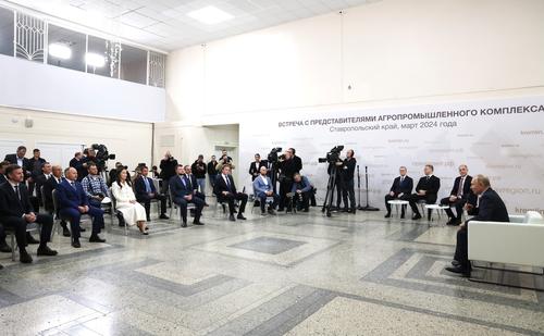 Путин: в 2023-2024 годах Россия экспортирует около 65 миллионов тонн зерна Путин: в 2023-2024 годах Россия экспортирует около 65 миллионов тонн зерна