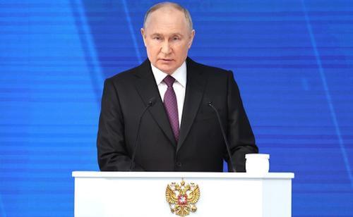 Путин: развитие БАМа позволит увеличить экспортные и транзитные возможности РФ Путин: развитие БАМа позволит увеличить экспортные и транзитные возможности РФ