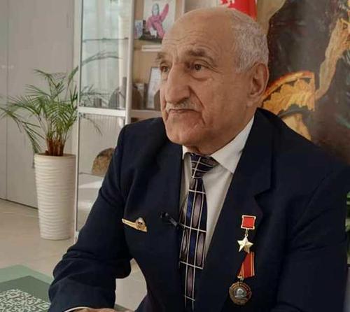 Герой Советского Союза Владимир Гасоян молодёжи: «Мечтать и дерзать, идти к своей мечте, не отступать и не сдаваться» Герой Советского Союза Владимир Гасоян молодёжи: «Мечтать и дерзать, идти к своей мечте, не отступать и не сдаваться»