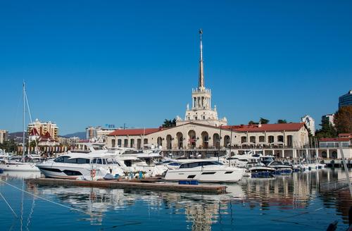 Власти Сочи: до конца воскресенья сохранится риск подъема уровня воды в реках Власти Сочи: до конца воскресенья сохранится риск подъема уровня воды в реках