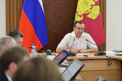 Вениамин Кондратьев: курорты края надо освободить от хаотичных торговых точек Вениамин Кондратьев: курорты края надо освободить от хаотичных торговых точек