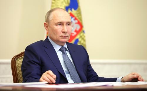 Путин приветствовал в России участников и гостей Спортивных игр стран БРИКС Путин приветствовал в России участников и гостей Спортивных игр стран БРИКС