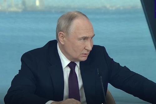 Путин считает, что США избавятся от Зеленского через год Путин считает, что США избавятся от Зеленского через год