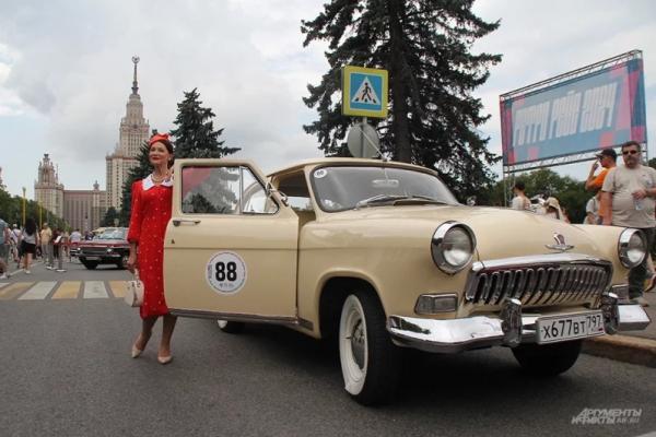 Раритеты из металлолома. В Москве показали лучшие старинные автомобили
Раритеты из металлолома. В Москве показали лучшие старинные автомобили