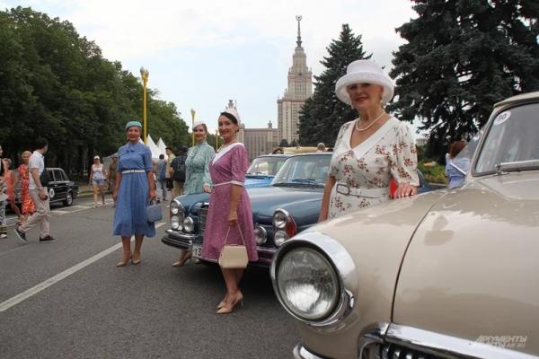Раритеты из металлолома. В Москве показали лучшие старинные автомобили
Раритеты из металлолома. В Москве показали лучшие старинные автомобили