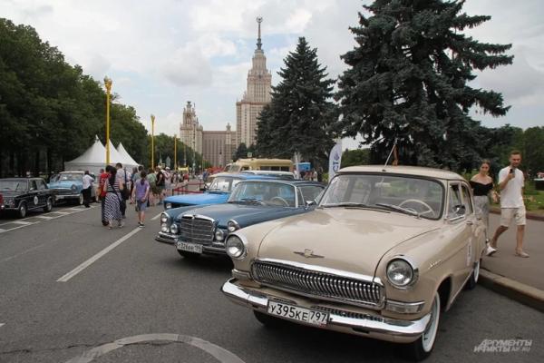 Раритеты из металлолома. В Москве показали лучшие старинные автомобили
Раритеты из металлолома. В Москве показали лучшие старинные автомобили