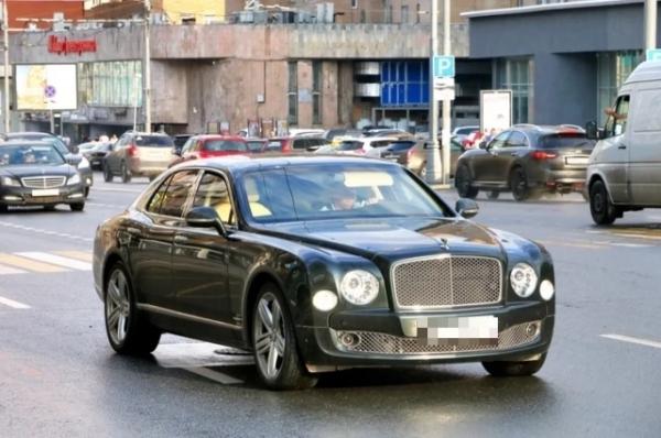 Вы поцарапали «Бентли». Как не стать жертвой автоподставы
Вы поцарапали «Бентли». Как не стать жертвой автоподставы