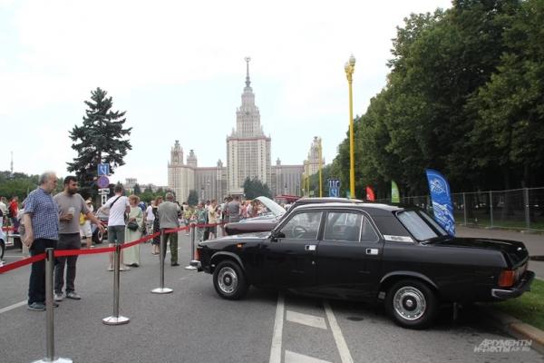 Раритеты из металлолома. В Москве показали лучшие старинные автомобили
Раритеты из металлолома. В Москве показали лучшие старинные автомобили