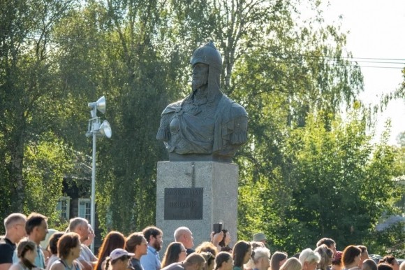 Конно-музыкальная фантазия «Александрова дорога: от Руси до России» состоялась в Переславле-Залеском Конно-музыкальная фантазия «Александрова дорога: от Руси до России» состоялась в Переславле-Залеском