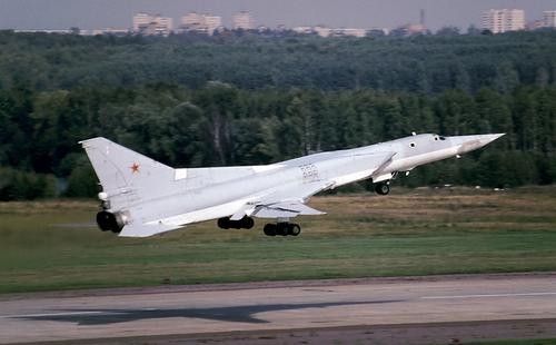 Бомбардировщик Ту-22М потерпел крушение в Иркутской области Бомбардировщик Ту-22М потерпел крушение в Иркутской области