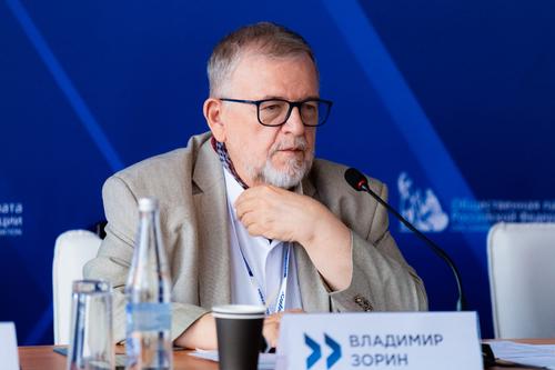 Член Общественной палаты РФ Владимир Зорин: Россия становится убежищем для мигрантов со всего мира Член Общественной палаты РФ Владимир Зорин: Россия становится убежищем для мигрантов со всего мира