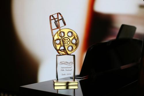 В конкурсную программу Международного фестиваля зрительского кино «КиноБраво» вошли кассовые хиты из двенадцати стран В конкурсную программу Международного фестиваля зрительского кино «КиноБраво» вошли кассовые хиты из двенадцати стран