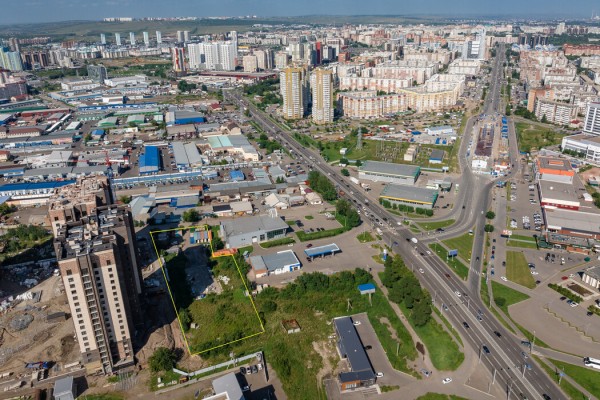 На Шахтёров продают земельный участок под строительство жилья, ТЦ или гостиницы На Шахтёров продают земельный участок под строительство жилья, ТЦ или гостиницы