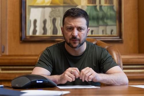 Стало известно о планах Зеленского лично попросить в США разрешения на удары вглубь России Стало известно о планах Зеленского лично попросить в США разрешения на удары вглубь России