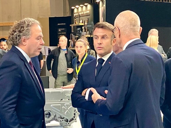 В Париже открылся крупнейший в Европе автосалон Mondial de l’Auto 2024 В Париже открылся крупнейший в Европе автосалон Mondial de l’Auto 2024