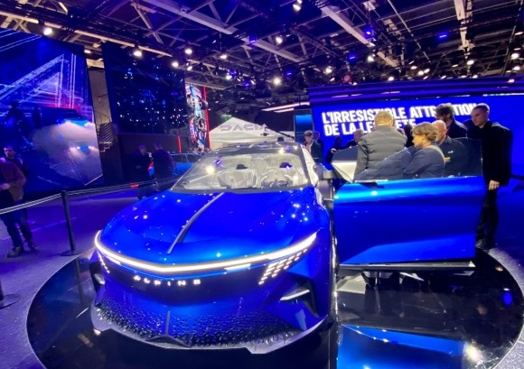 В Париже открылся крупнейший в Европе автосалон Mondial de l’Auto 2024 В Париже открылся крупнейший в Европе автосалон Mondial de l’Auto 2024