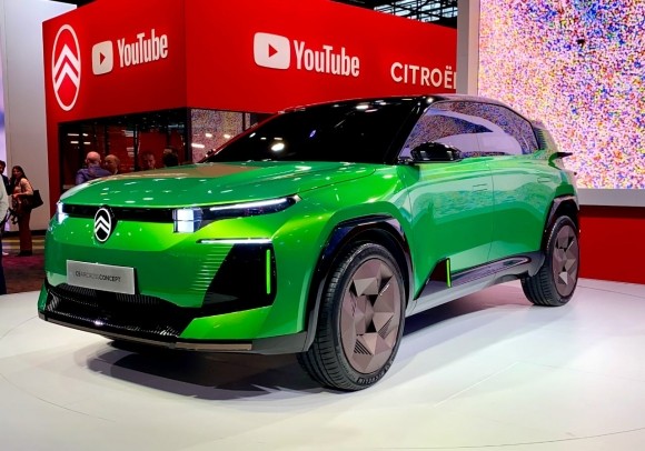 В Париже открылся крупнейший в Европе автосалон Mondial de l’Auto 2024 В Париже открылся крупнейший в Европе автосалон Mondial de l’Auto 2024