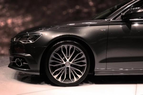 Кошмар автодилера. Автолюбители разоряют продавцов на дефектных запчастях
Кошмар автодилера. Автолюбители разоряют продавцов на дефектных запчастях