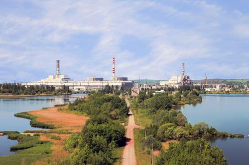 Взрыв неподалеку от Курской АЭС произошел после падения беспилотника Взрыв неподалеку от Курской АЭС произошел после падения беспилотника