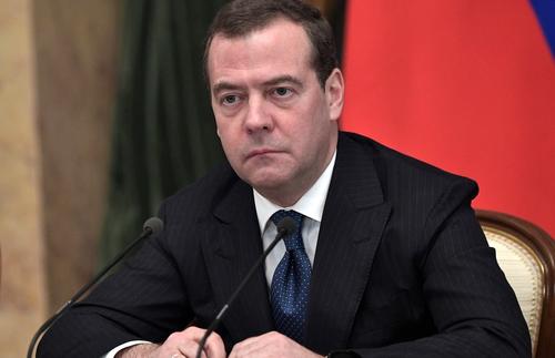 Медведев: применение ракеты «Орешник» сможет изменить ход украинского конфликта Медведев: применение ракеты «Орешник» сможет изменить ход украинского конфликта