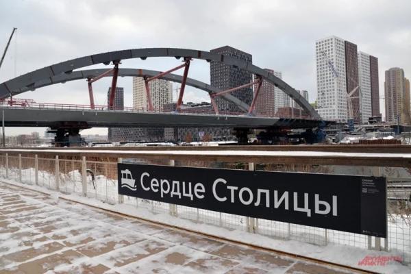 Объединяя районы. В Москве строят и проектируют семь автодорожных мостов
Объединяя районы. В Москве строят и проектируют семь автодорожных мостов