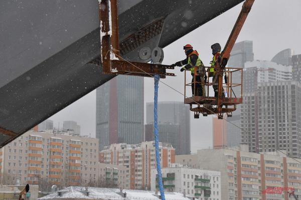 Объединяя районы. В Москве строят и проектируют семь автодорожных мостов
Объединяя районы. В Москве строят и проектируют семь автодорожных мостов