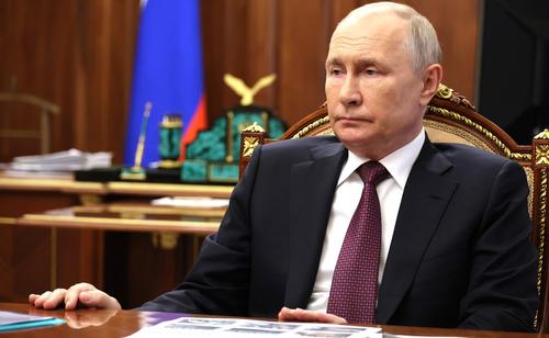 Путин: прежнее поколение политиков пошло на разрушение России Путин: прежнее поколение политиков пошло на разрушение России