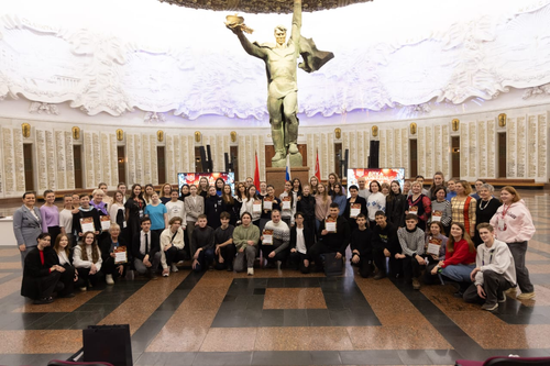 В Музее на Поклонной горе отметили волонтеров, помогавших проводить новогодний квест В Музее на Поклонной горе отметили волонтеров, помогавших проводить новогодний квест