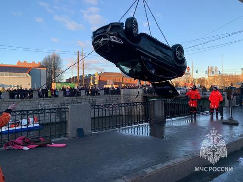  Полиция задержала водителя Skoda после смертельного ДТП с падением в воду