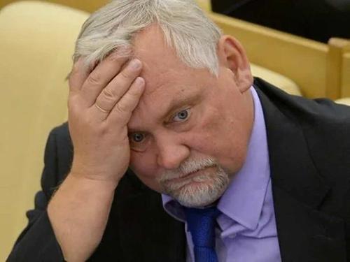 Заслуженное наказание должны понести все причастные. Даже те, кто сейчас ещё под сенью депутатской неприкосновенности Заслуженное наказание должны понести все причастные. Даже те, кто сейчас ещё под сенью депутатской неприкосновенности