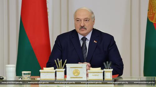 Президент Белоруссии Лукашенко подписал закон о ратификации договора с Россией о гарантиях безопасности Президент Белоруссии Лукашенко подписал закон о ратификации договора с Россией о гарантиях безопасности