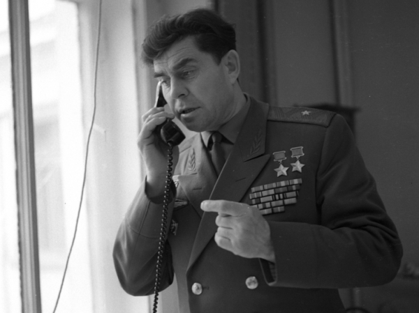 Накануне Дня Победы космонавты возьмут в космос фотографию коллеги-фронтовика