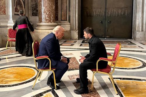 Трамп и Зеленский встретились на похоронах Папы Трамп и Зеленский встретились на похоронах Папы