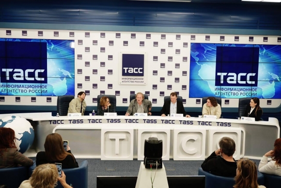 Московский театр на Юго-Западе отметил 75 летние основателя театра премьерами Московский театр на Юго-Западе отметил 75 летние основателя театра премьерами