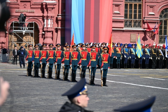Россию будут душить безумием Россию будут душить безумием