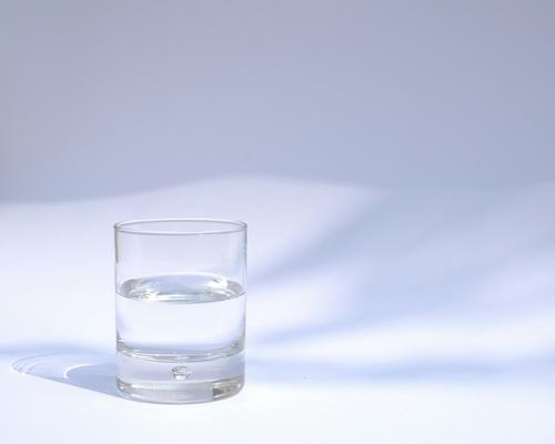 Уличную еду и воду лучше не покупать Уличную еду и воду лучше не покупать