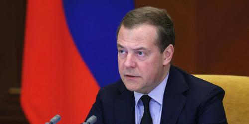 Медведев высказался о возможном российском превентивном ударе Медведев высказался о возможном российском превентивном ударе