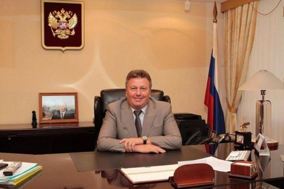 Миллиарды под судебными мантиями: «гидре коррупции рубят головы» Миллиарды под судебными мантиями: «гидре коррупции рубят головы»