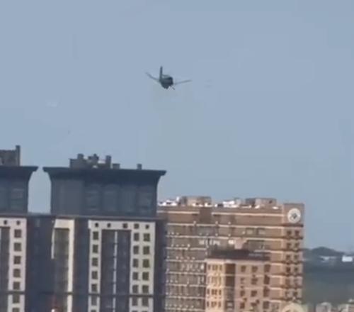 Беспилотник ВСУ атаковал жилой дом в Ростове-на-Дону: 13 пострадавших, двое в тяжёлом состоянии Беспилотник ВСУ атаковал жилой дом в Ростове-на-Дону: 13 пострадавших, двое в тяжёлом состоянии