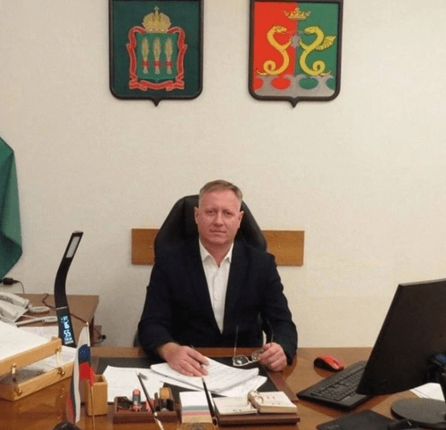 В Пензенской области мигрант проломил голову обрезком трубы главе района В Пензенской области мигрант проломил голову обрезком трубы главе района