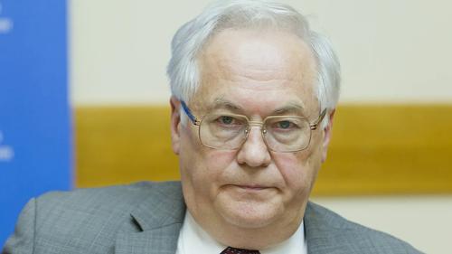 Нашему Президенту нагло врут в докладах, считает академик Нашему Президенту нагло врут в докладах, считает академик