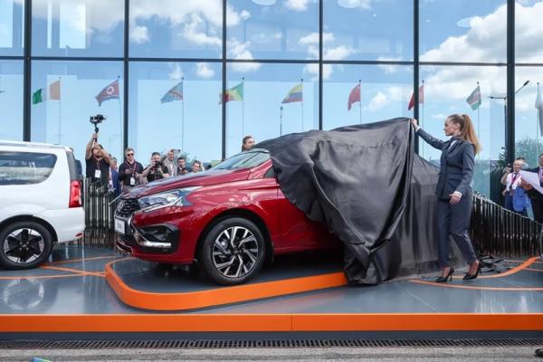 Скоро на дорогах. Эксперт Моржаретто рассказал о новой Lada Iskra
Скоро на дорогах. Эксперт Моржаретто рассказал о новой Lada Iskra
