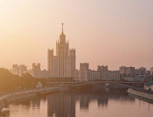 РФ вошла в тройку крупнейших экономик с минимальным госдолгом на душу населения РФ вошла в тройку крупнейших экономик с минимальным госдолгом на душу населения